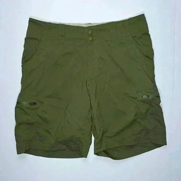 L.L. Bean Women’s Size 4 Nylon Green Shorts - Picture 1 of 5